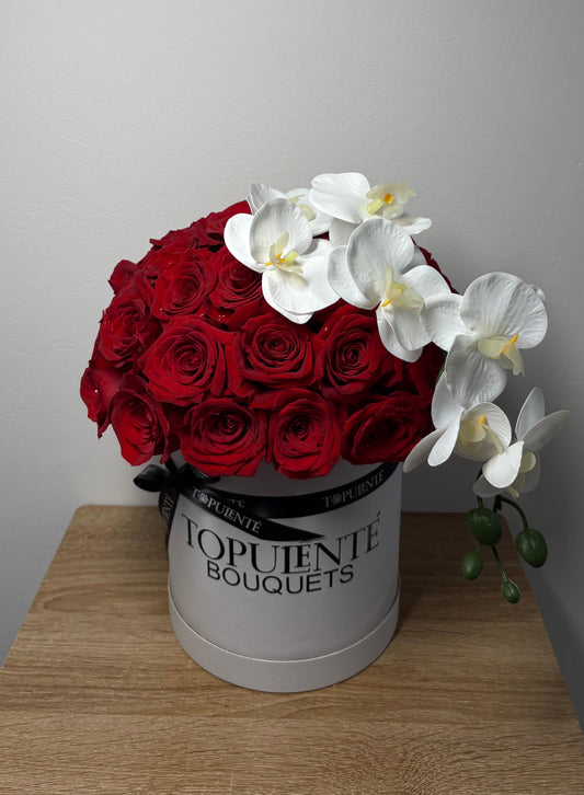 Topulenté Rose & Orchid Box Bouquet