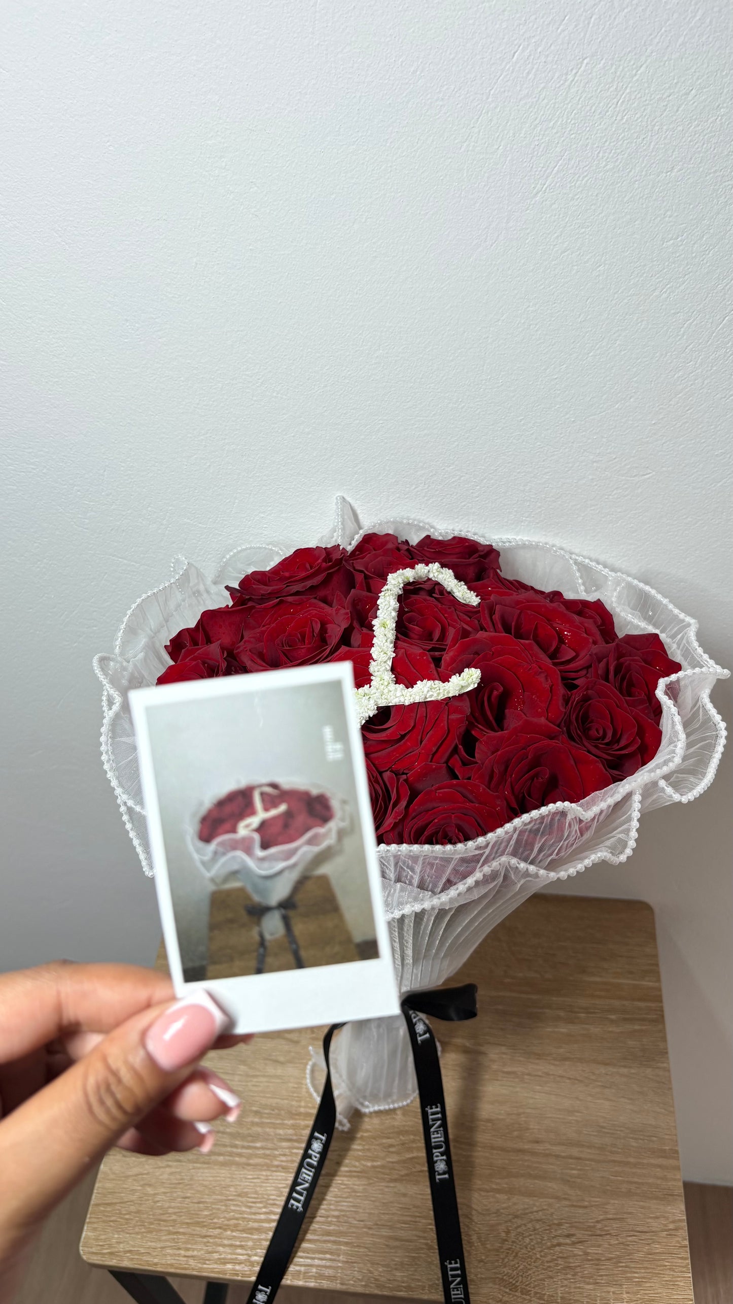 Pearl Mesh Rose Bouquet With Baby’s Breath Letter